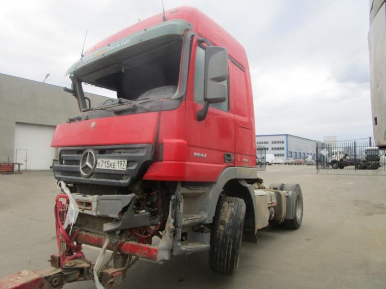 В разборке Mercedes ACTROS, 2008 г.