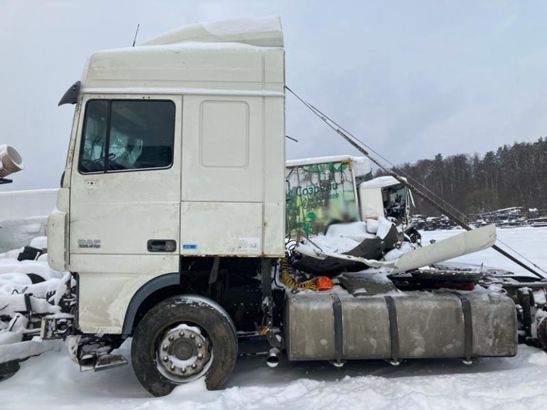 В разборке DAF FT XF105.410