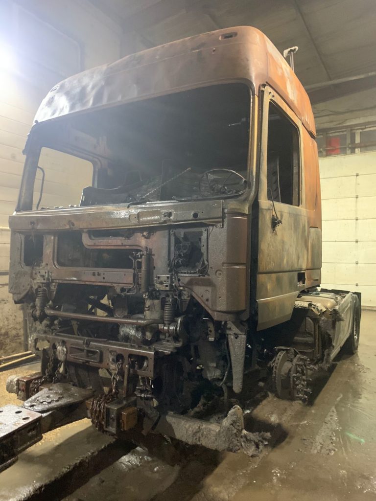 В разборке MERCEDES ACTROS