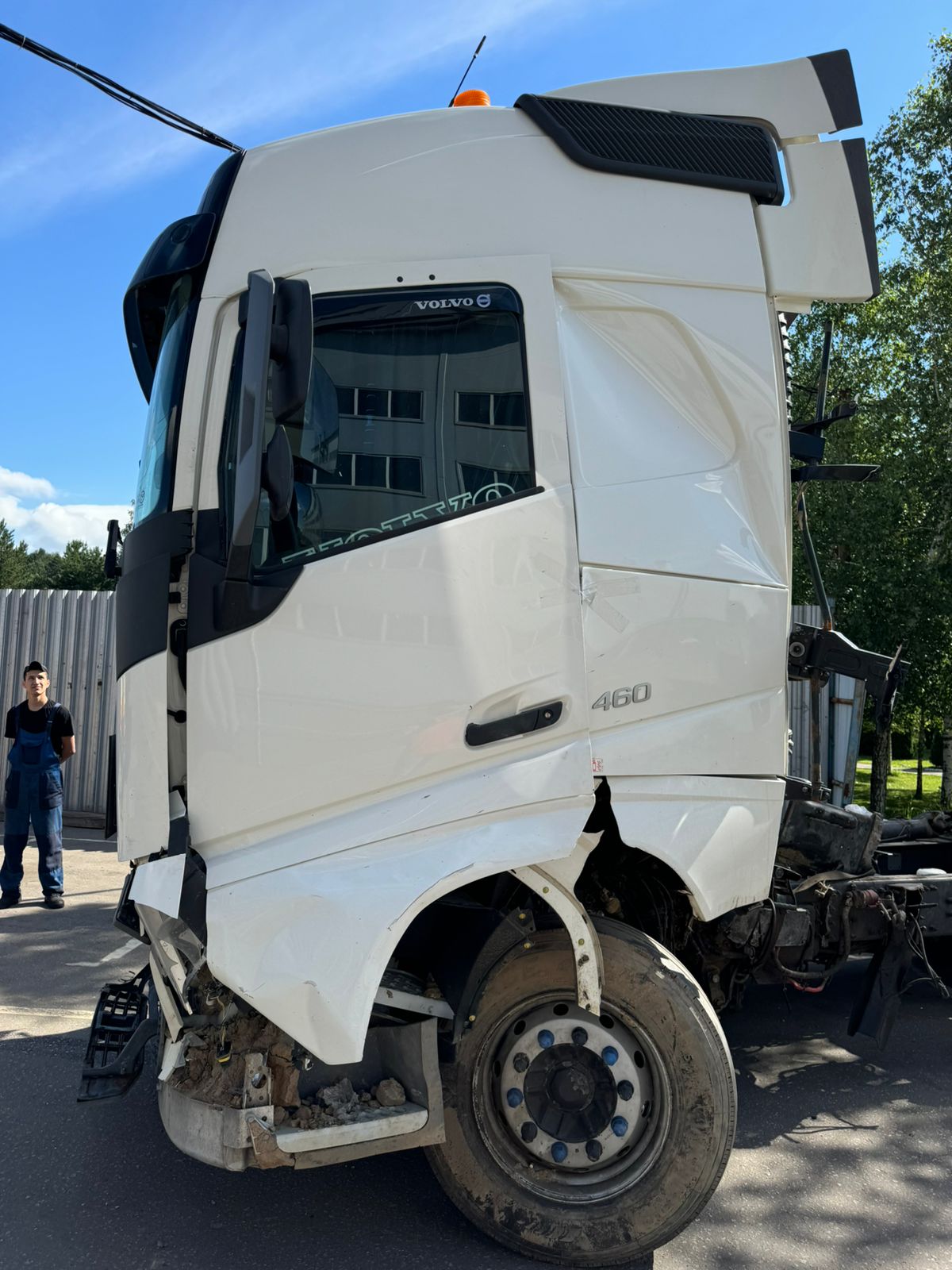 В разборке VOLVO FH4