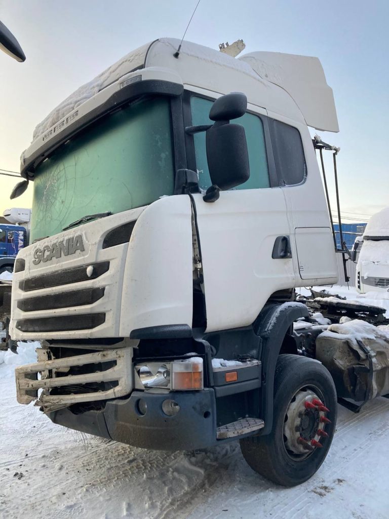 В разборке Scania G400