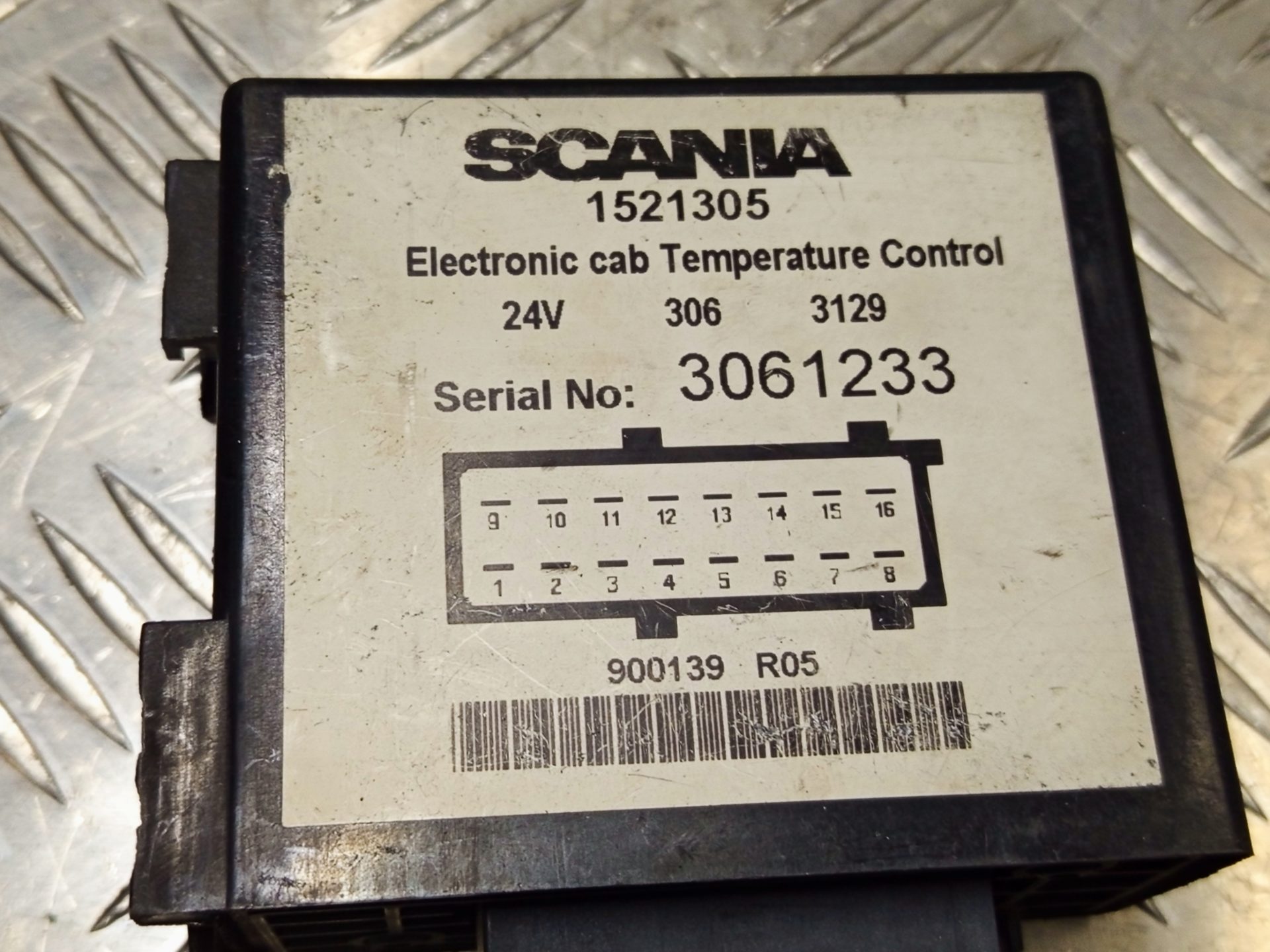 Блок управления Scania 011-0020289 климатической установкой — фото 3